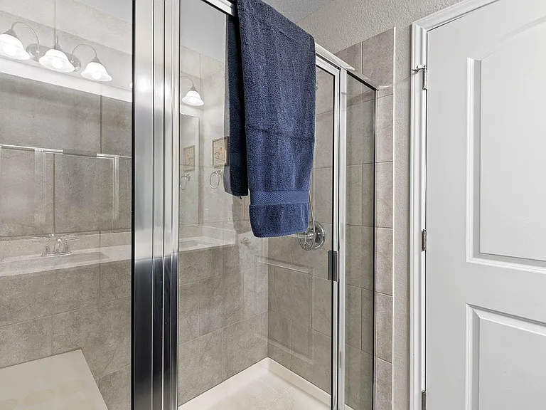 418 Fannin Ct — Photo 33