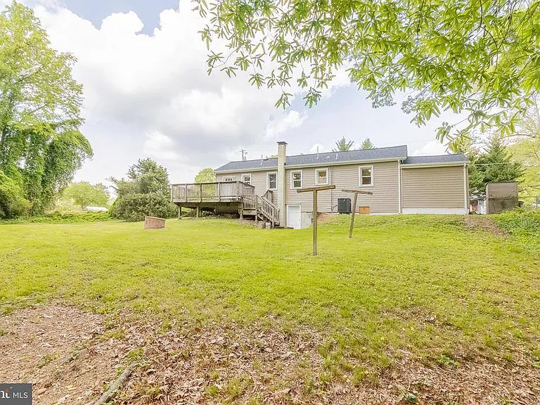 1816 Maple Ln — Photo 19