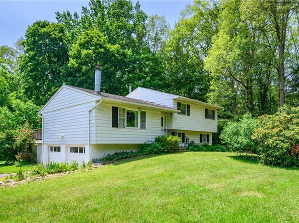 25 Frenchmans Lane, Pawling, NY 12564