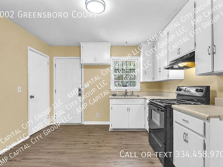 5002 Greensboro Ct — Photo 3