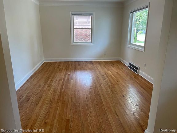 2nd image of 4187 Duplex Ave