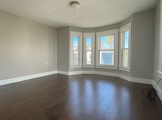 14 Blossom St UNIT B, Nashua, NH 03060