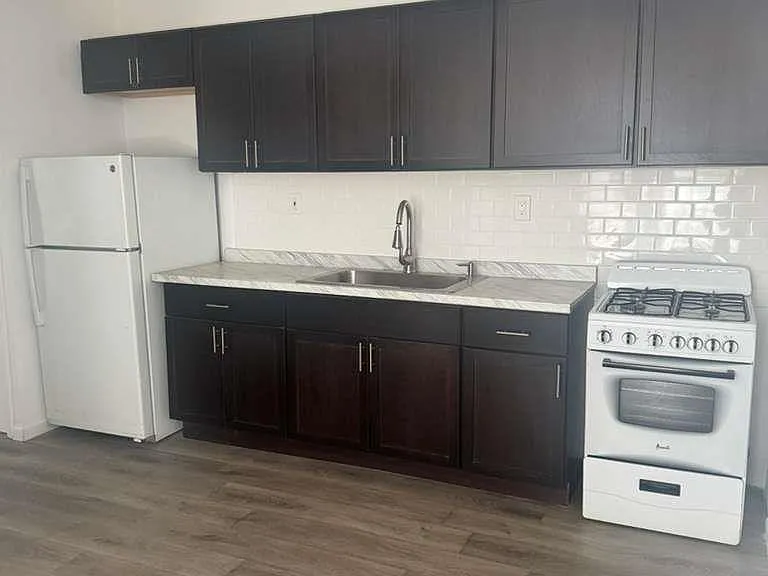 317 E 96th St #2R — Photo 8
