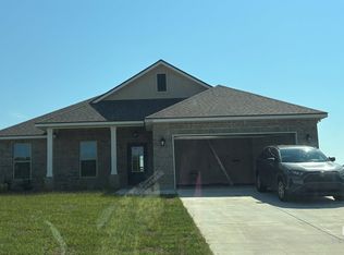 21064 Carlsberg Dr, Robertsdale, AL 36567