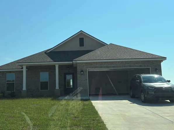 21064 Carlsberg Dr, Robertsdale, AL 36567