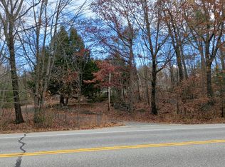 1477 Roosevelt Trl, Raymond, ME 04071