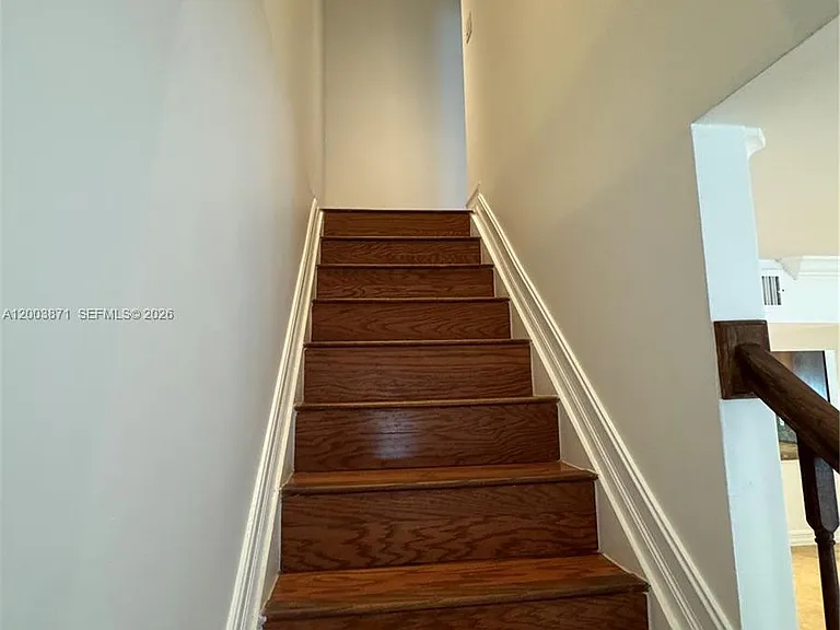 3920 Woodside Dr #2 — Photo 12