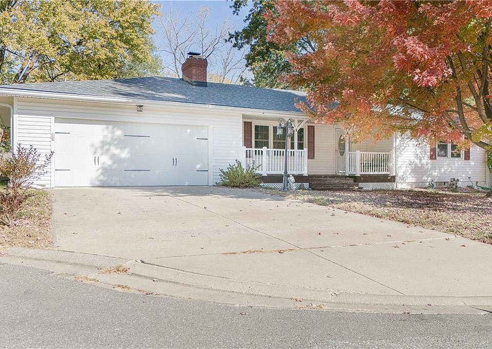 1st image of 29 Caribou Cir