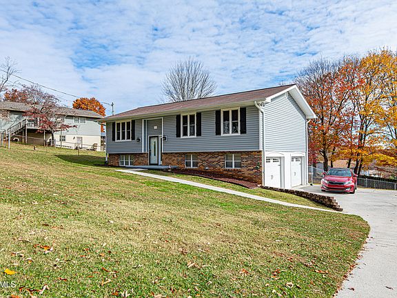 2nd image of 8406 Grane Lefe St