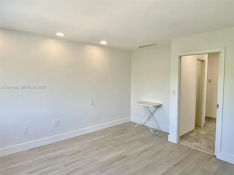 255 Galen Dr #3D — Photo 9