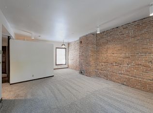 643 S 11th St #2, Lincoln, NE 68508