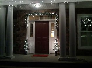 1160 William Penn Dr, Bensalem, PA 19020