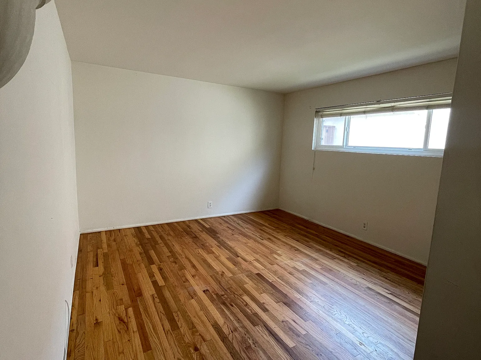 4 bed, 2279 sqft, $1,825 — Photo 4