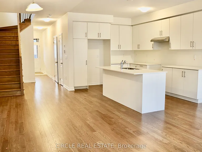 59 Phoenix Blvd — Photo 9