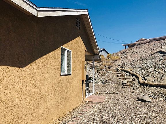 4th image of 2665 Avalon Pl