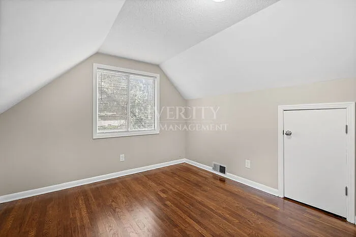3256 Starsdale St — Photo 5