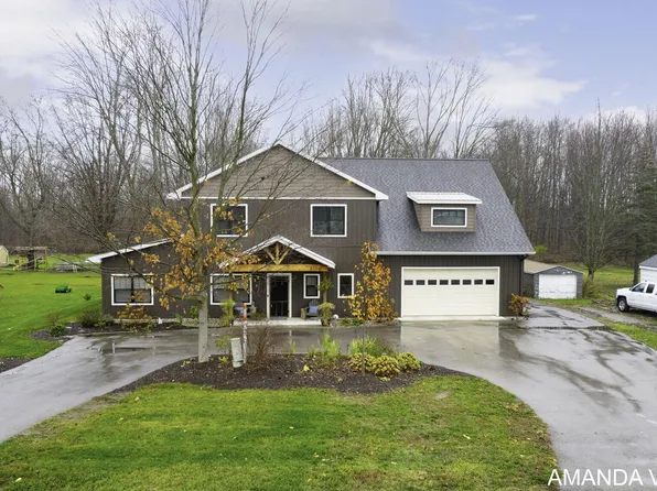 8776 Burlingame Ave SW, Byron Center, MI 49315