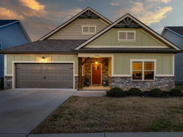 8433 Cherrybark Ln, Ooltewah, TN 37363