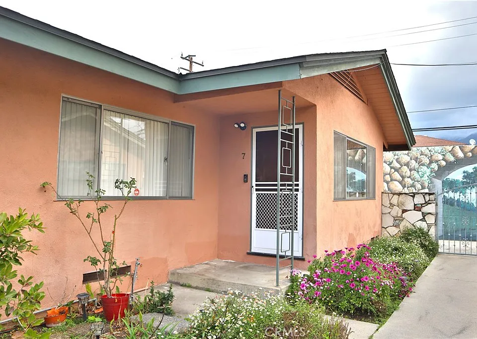 809 Fairview Ave #7