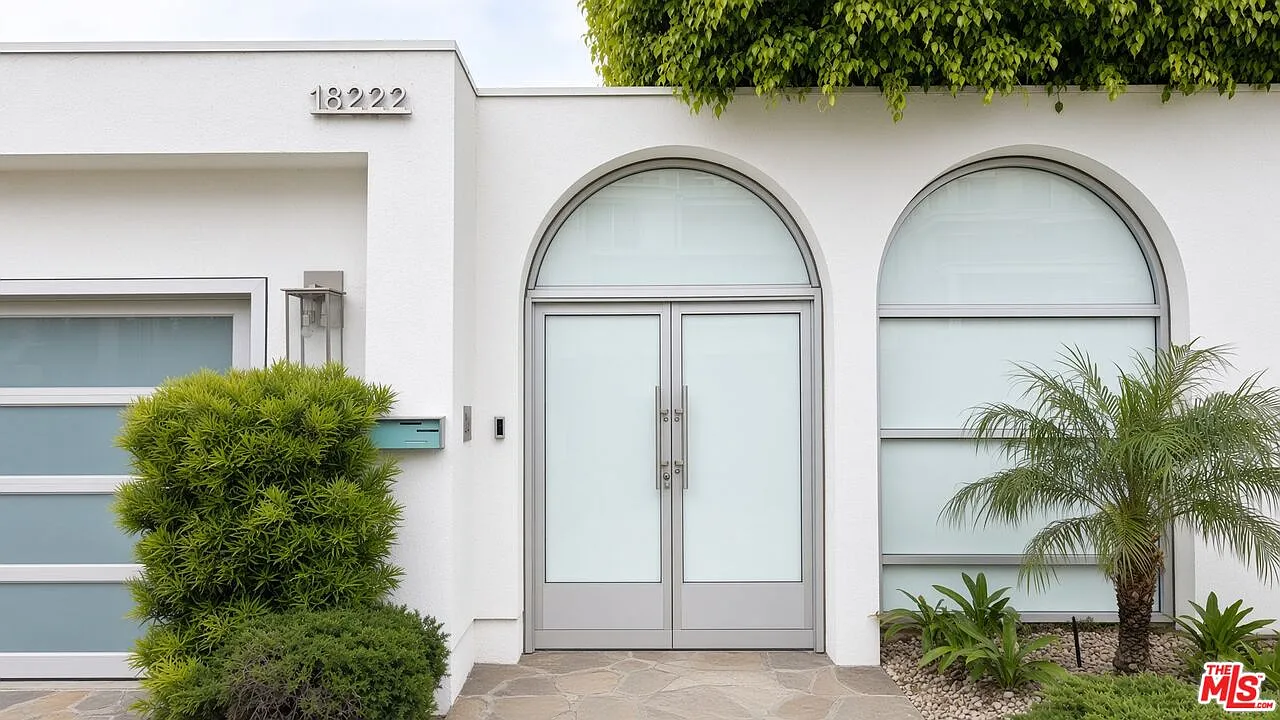 3 bed, 3.5 bath, 2546 sqft, $20,000 — Photo 3