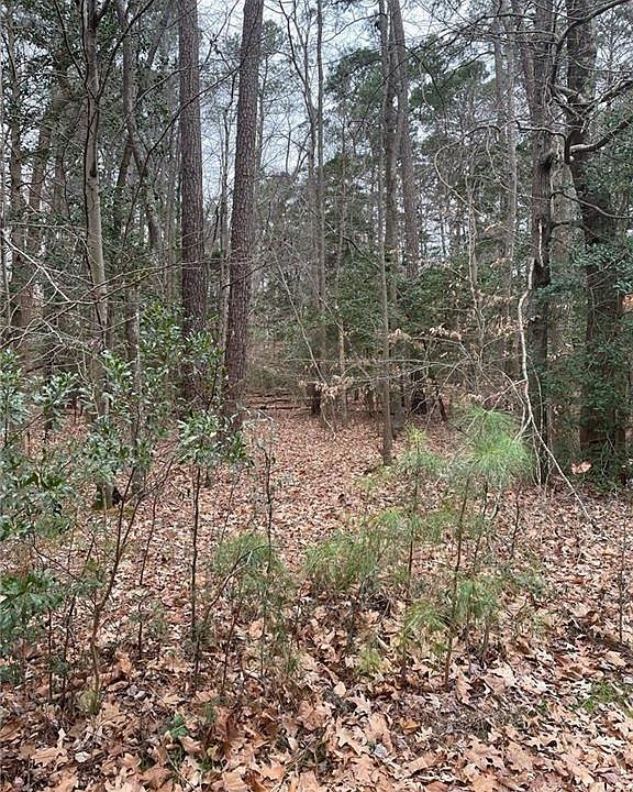 2nd image of 420 Yorkville Rd