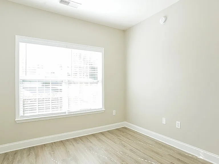 215 Village Park Dr — Photo 11