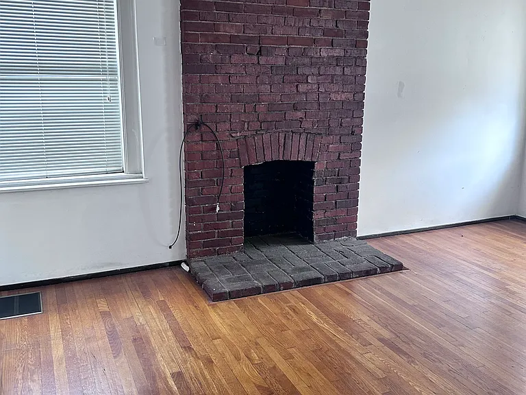 5807 Bartlett St #3 — Photo 3