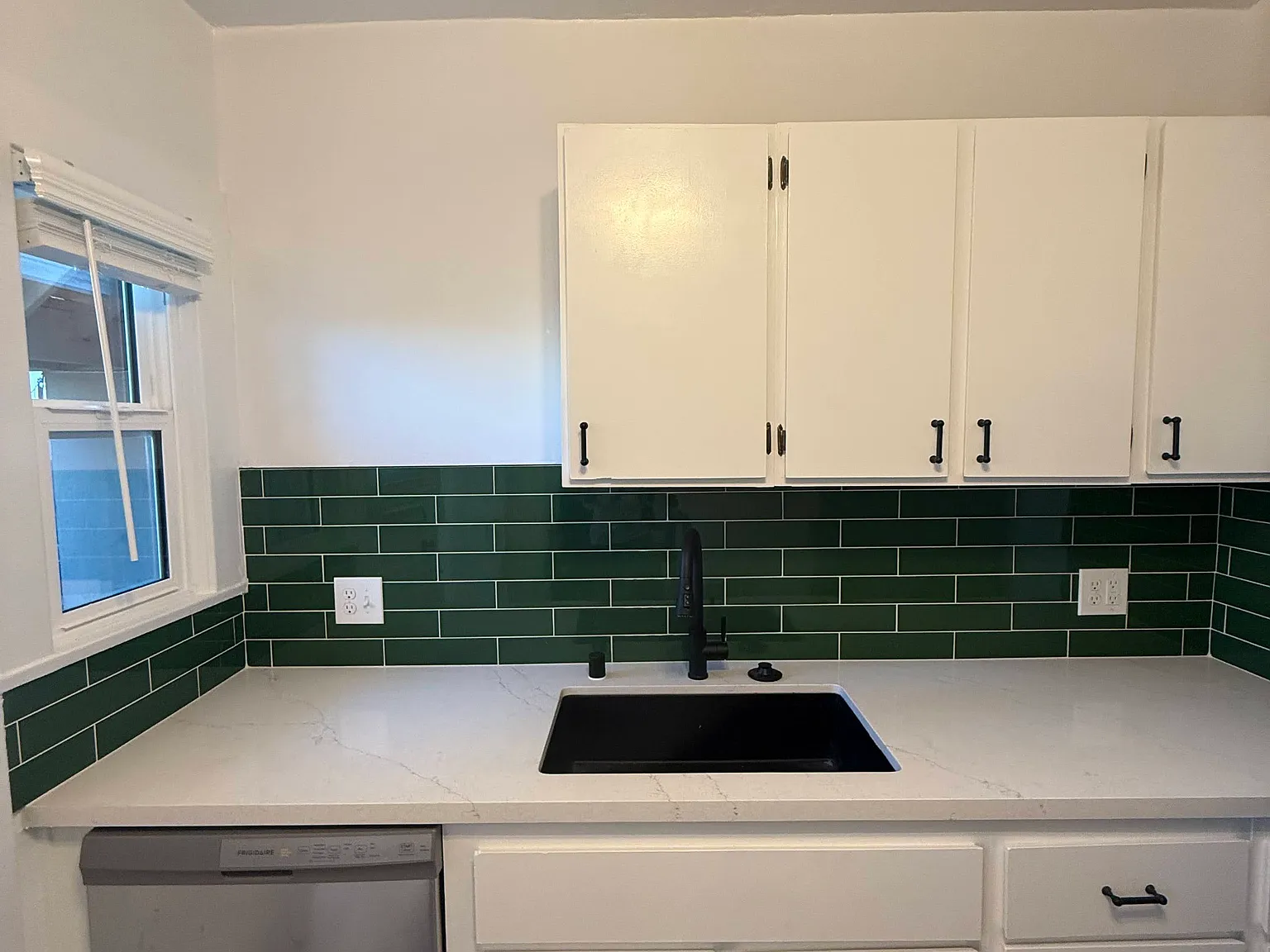 1 bed, $2,100 — Photo 3