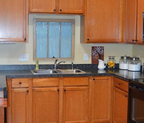 3rd image of 12617 Midway Ct NE Unit E