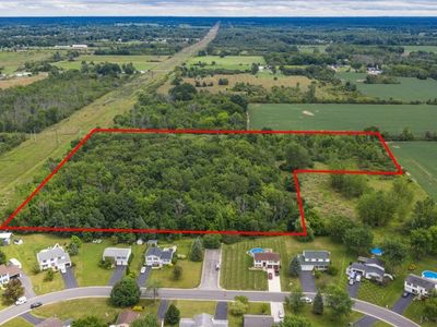 1050 Royal Pkwy N #255, Lockport, NY, 14094