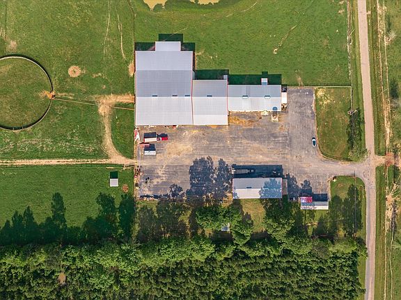 2nd image of 160 Neely Camp Rd