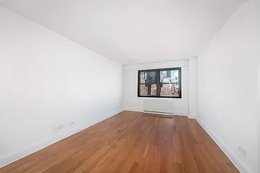 Sold by Manhattan Skyline