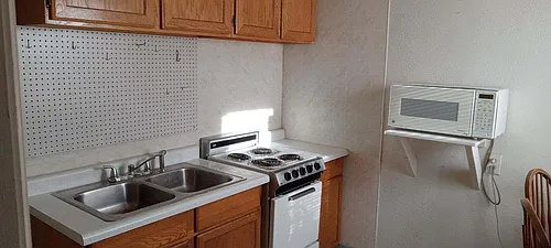 316 E Flaming Gorge Way Photo 1