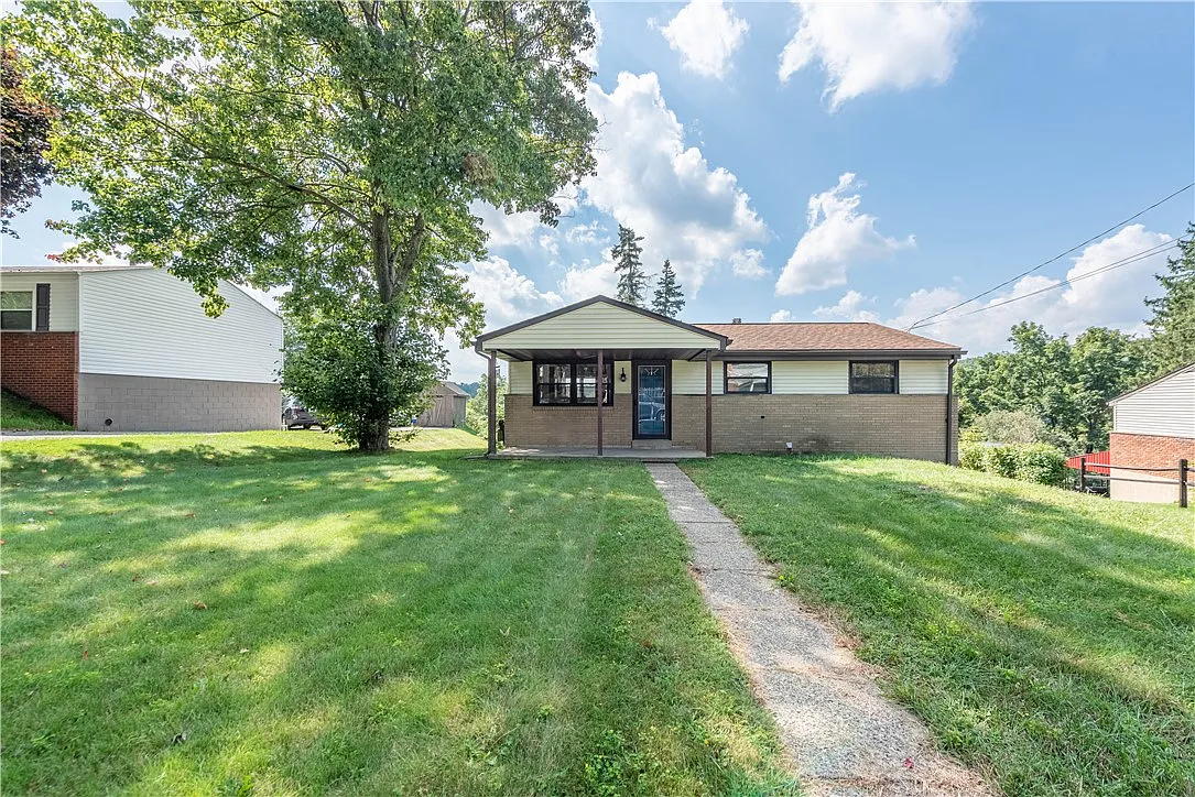 4057 Crestwood Dr photo 1