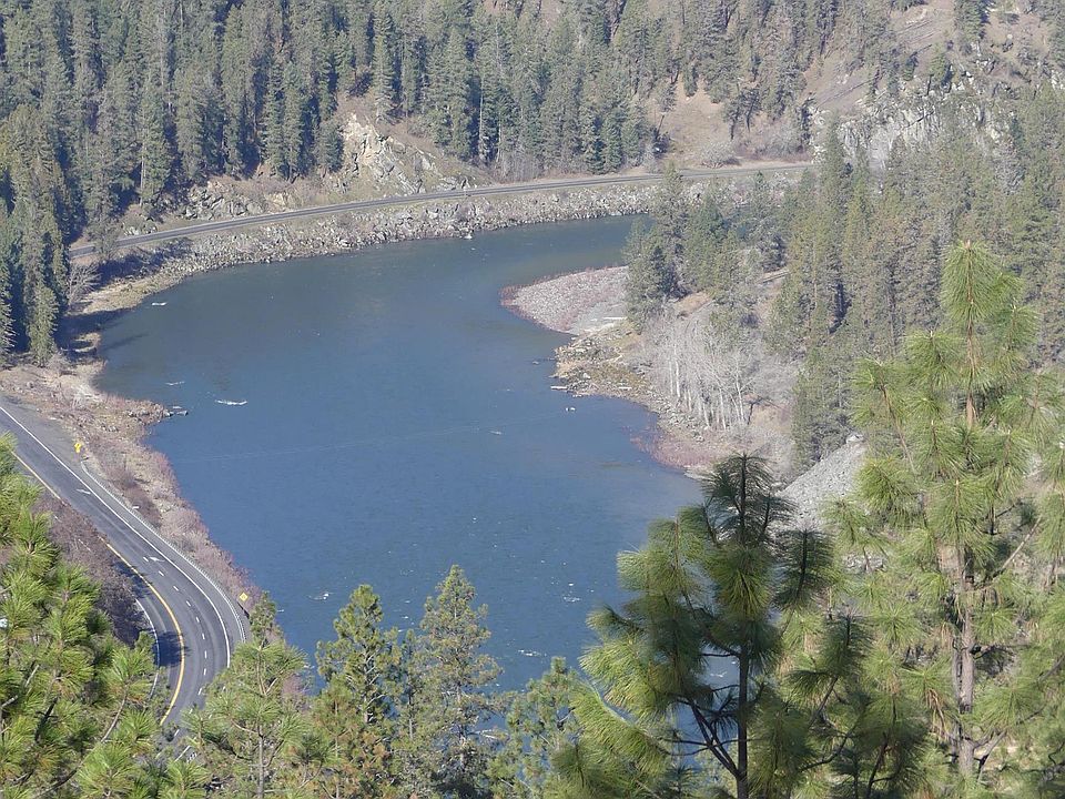 1st image of 1404 Carrot Ridge Rd