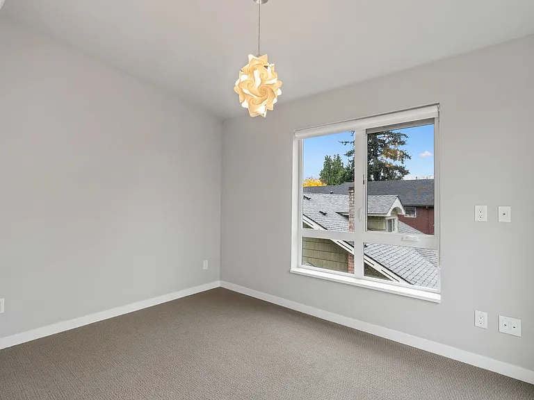 5480-5490 NE 18th Ave #1820-1840 — Photo 14