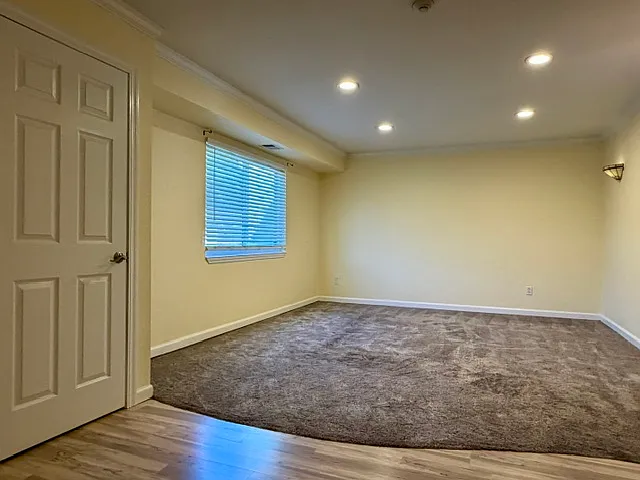 2 bed, 1020 sqft, $2,500 — Photo 2
