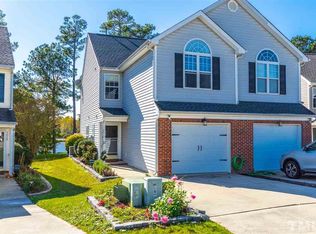 2033 Thornblade Dr, Raleigh, NC 27604