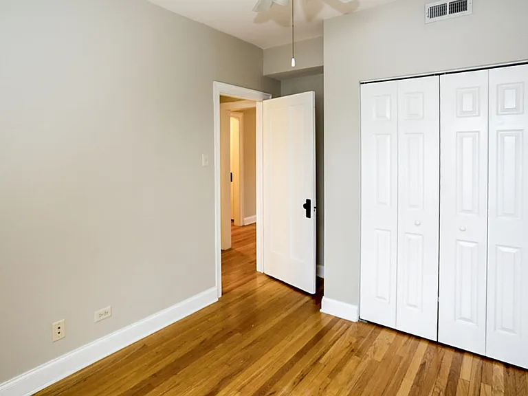 4808 N Paulina St — Photo 20