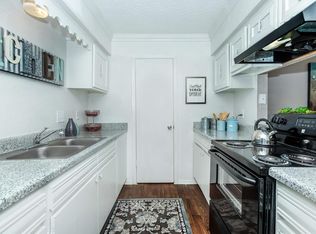 xLa Serena (historical), Houston, TX 77055