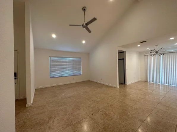 74755 San Cristoval Cir, Palm Desert, CA 92260
