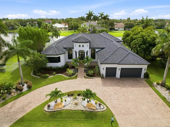 3250 W Stonebrook Cir, Davie, FL 33330