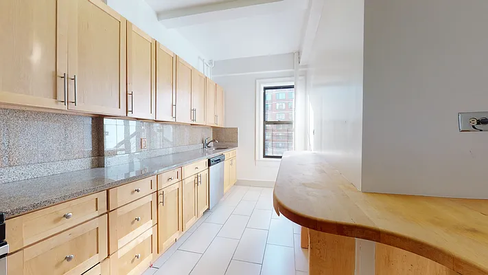 Rented by Bond New York | media 56