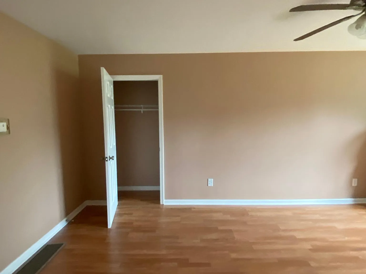 1441 N Forbes Rd — Photo 4
