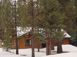 975 Canyon Rd, Fawnskin, CA 92333