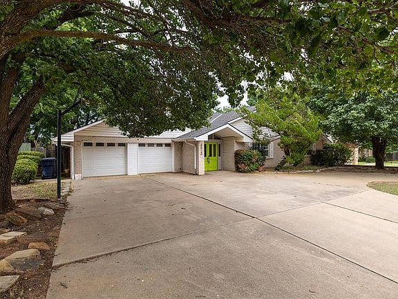 4th image of 3813 NW 66th St