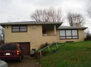 840 Iron City Hl, Rostraver Township, PA 15012