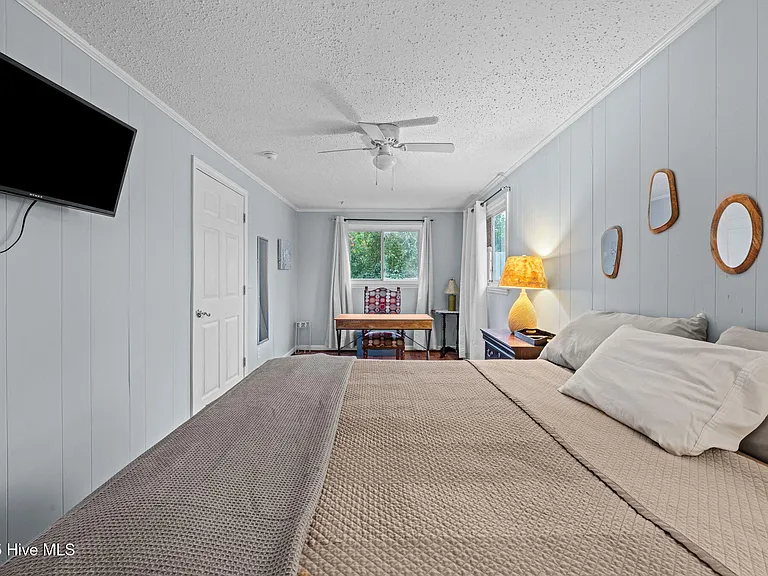 411 George St #4 — Photo 6