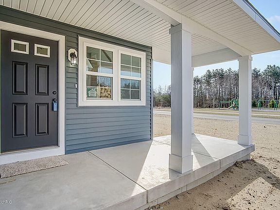4th image of 12884 Pine Glen Dr