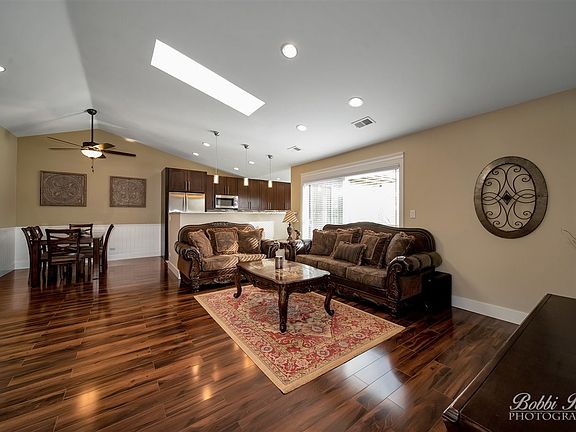 5th image of 1725 W Partridge Ln Unit 8